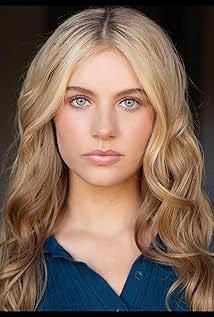 Lexi Graves