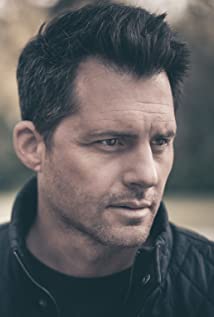 Kristoffer Polaha