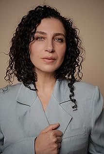 Clara Khoury