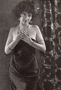 Mae Busch