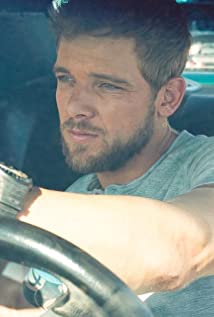 Max Thieriot