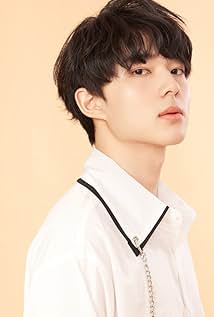 NuNew Chawarin Perdpiriyawong