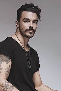Shalim Ortiz
