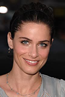 Amanda Peet