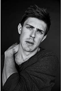 Chris Lowell