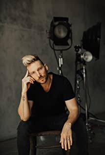 Troy Baker