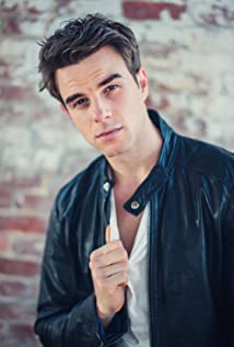 Nathaniel Buzolic