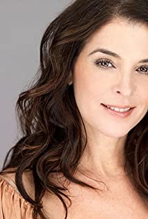 Annabella Sciorra