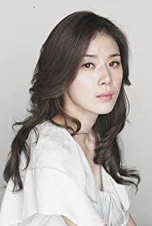 Lee Bo-young