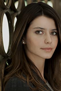 Beren Saat