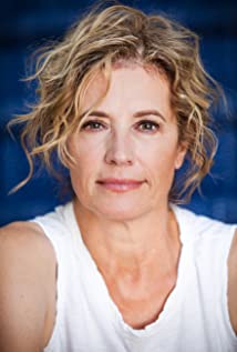 Nancy Travis