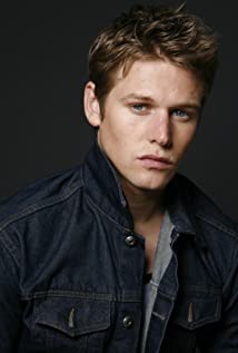 Zach Roerig