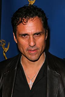 Maurice Benard