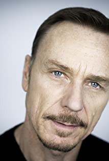 Ben Daniels