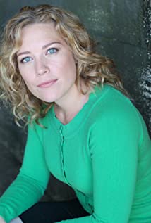 Kate Hewlett