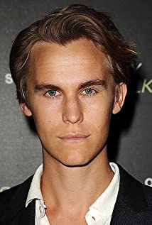 Rhys Wakefield