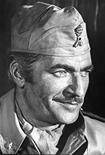 Nigel Davenport