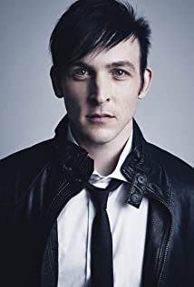 Robin Lord Taylor