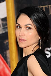 Lela Loren