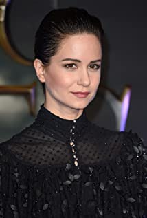 Katherine Waterston