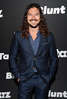 Luke Arnold