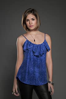 Nicole Gale Anderson