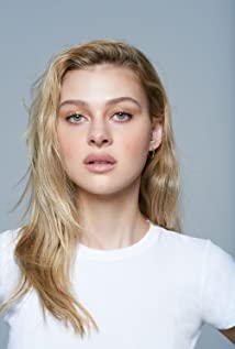 Nicola Peltz