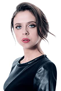 Bel Powley