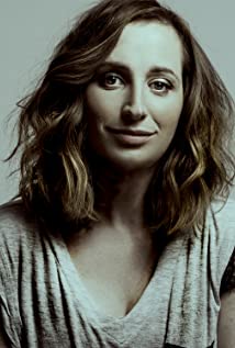 Isy Suttie