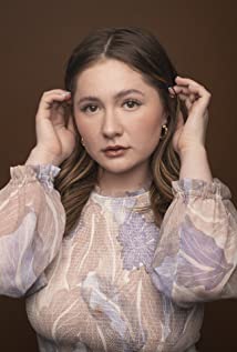 Emma Kenney