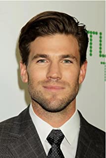 Austin Stowell