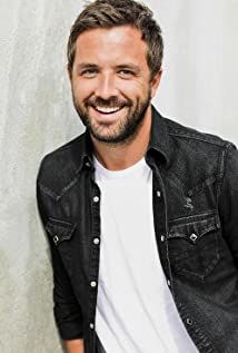 Darren McMullen