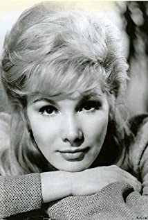 Susan Hampshire