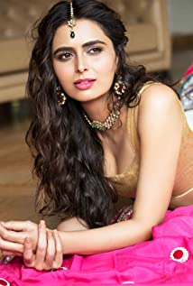 Meenakshi Dixit