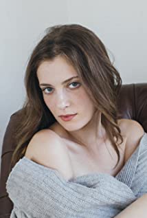 Zoe Levin