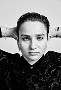 Bex Taylor-Klaus