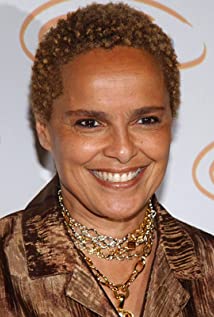 Shari Belafonte