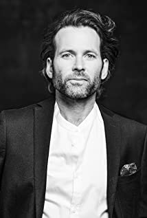 Eion Bailey