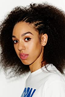 Pearl Mackie