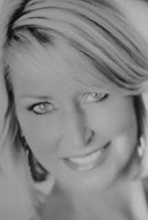 Leslie Lowe
