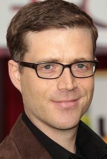 Angus MacLane