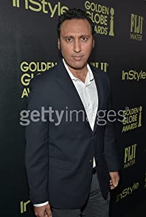 Aasif Mandvi