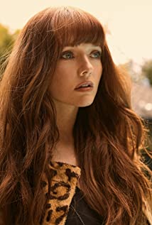 Hannah Rose May