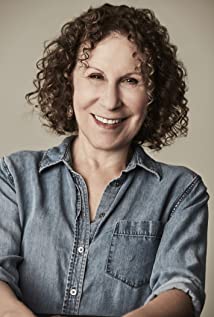 Rhea Perlman