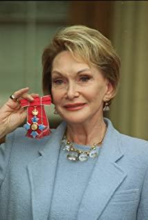 Siân Phillips