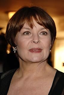 Isla Blair