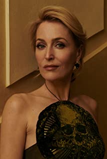 Gillian Anderson